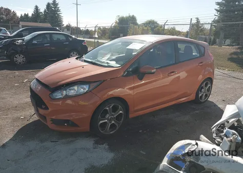 2018 Ford Fiesta St z USA, uszkodzony, nr VIN 3FADP4GX7JM143779